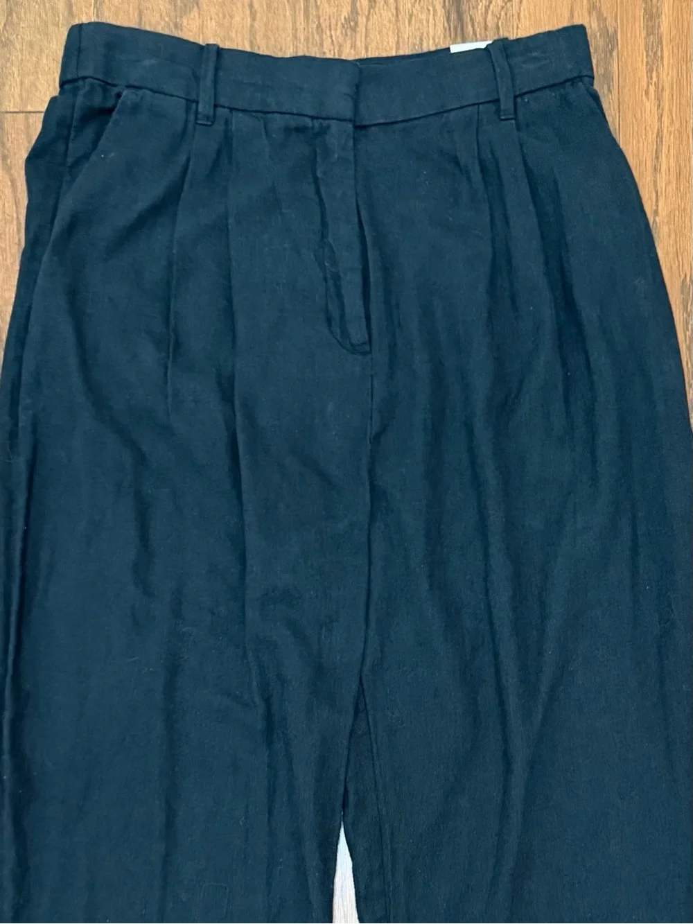 Abercrombie & Fitch pair easy pants